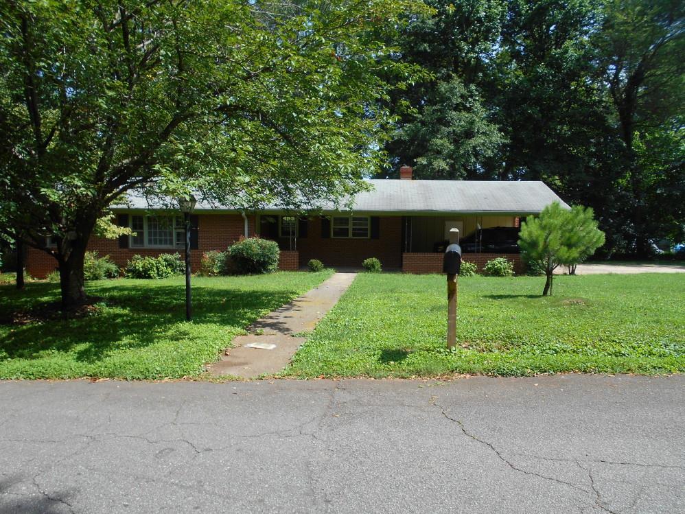 1021 Plainview Dr., Marietta, GA 30066