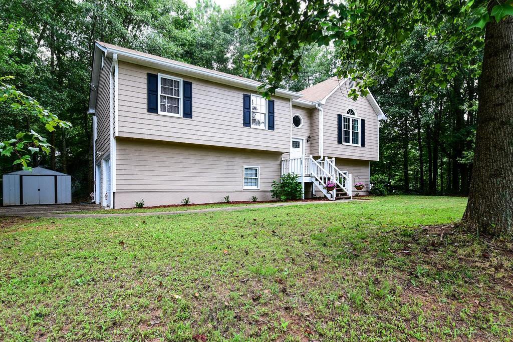 54 Hughes Rd., Hiram, GA 30141