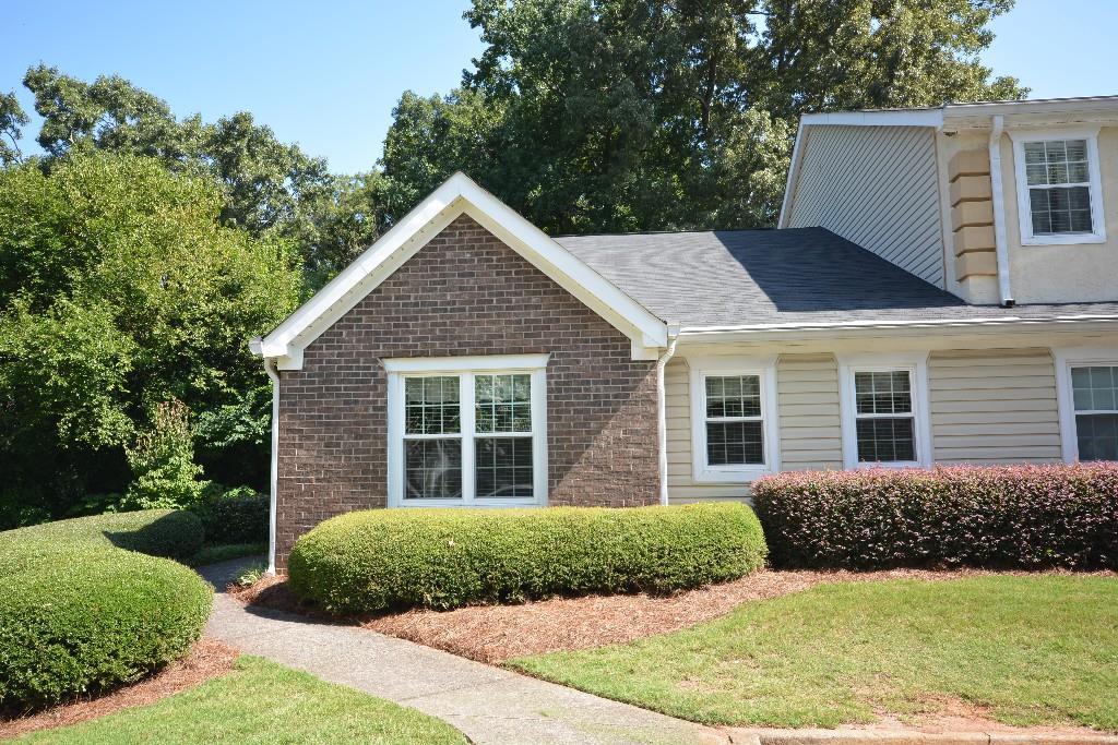 51 Devon Ln., Avondale Estates, GA 30002