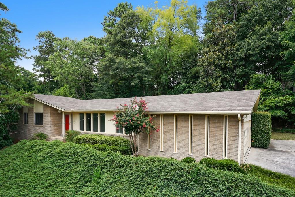 4200 Paradise Cir., Atlanta, GA 30339