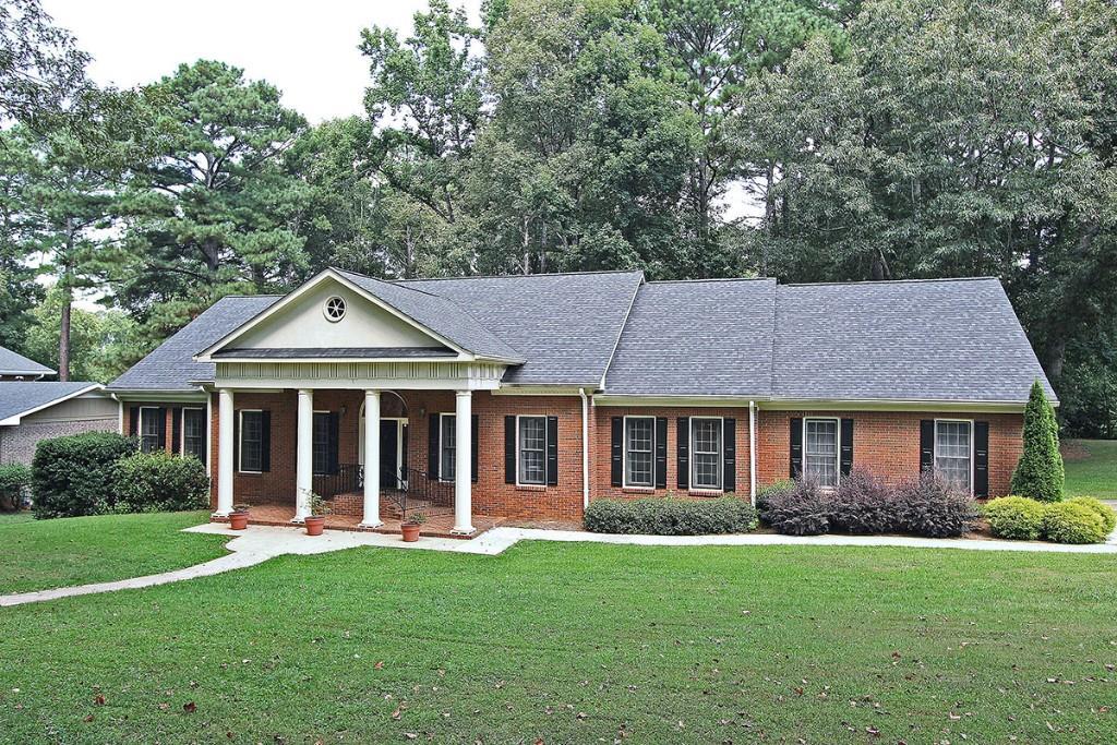 1567 Ridgewood Dr., Lilburn, GA 30047