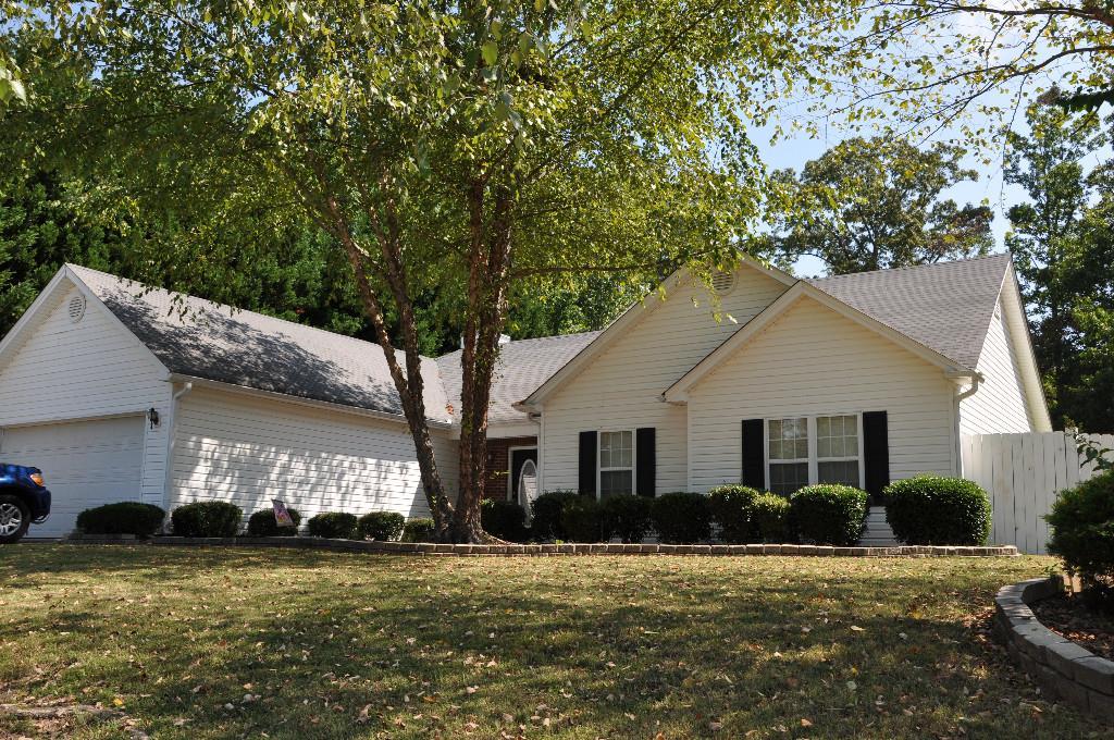 960 Oak Valley Rd., Dacula, GA 30019