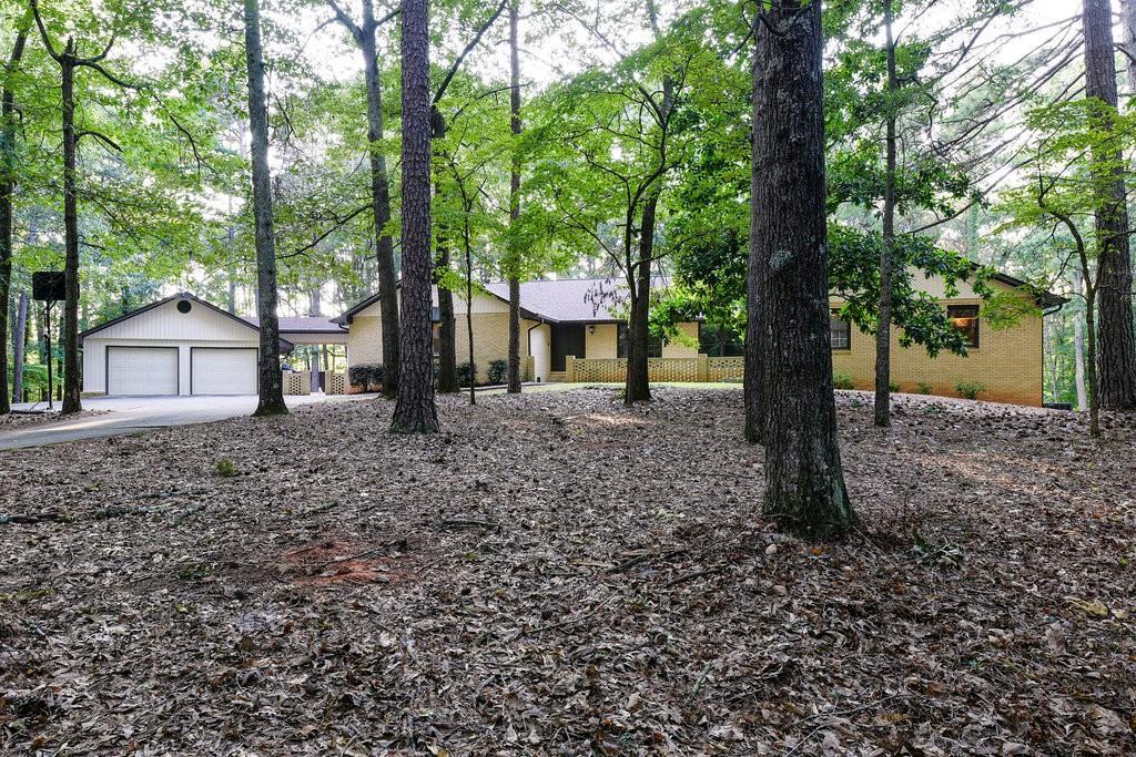 980 Casteel Rd., Powder Springs, GA 30127