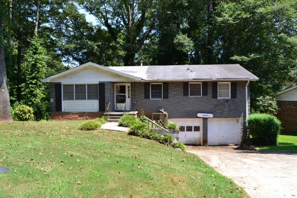 1947 Rollingwood Dr., Atlanta, GA 30316