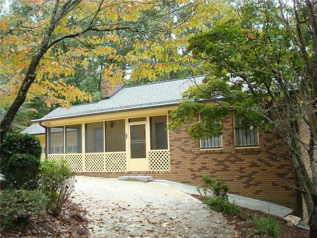 201 Ridgeway Rd., Canton, GA 30114