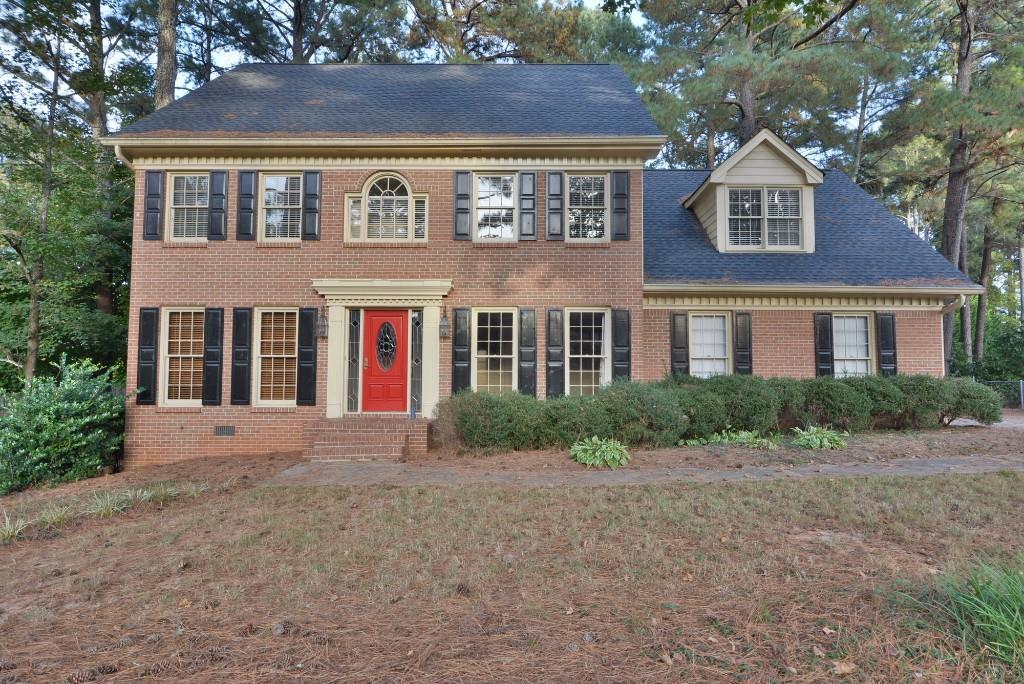 804 Newcastle Dr., Lilburn, GA 30047