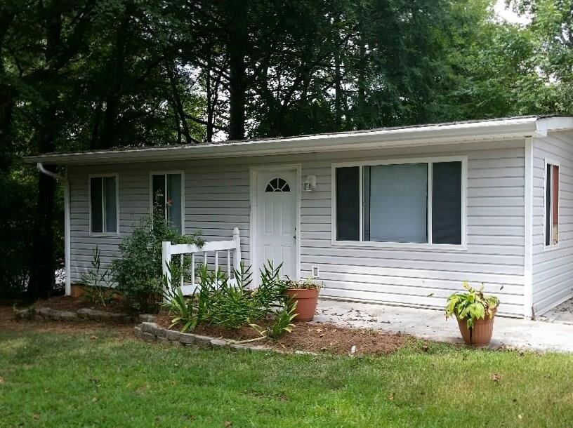 538 Stell Rd., Woodstock, GA 30188