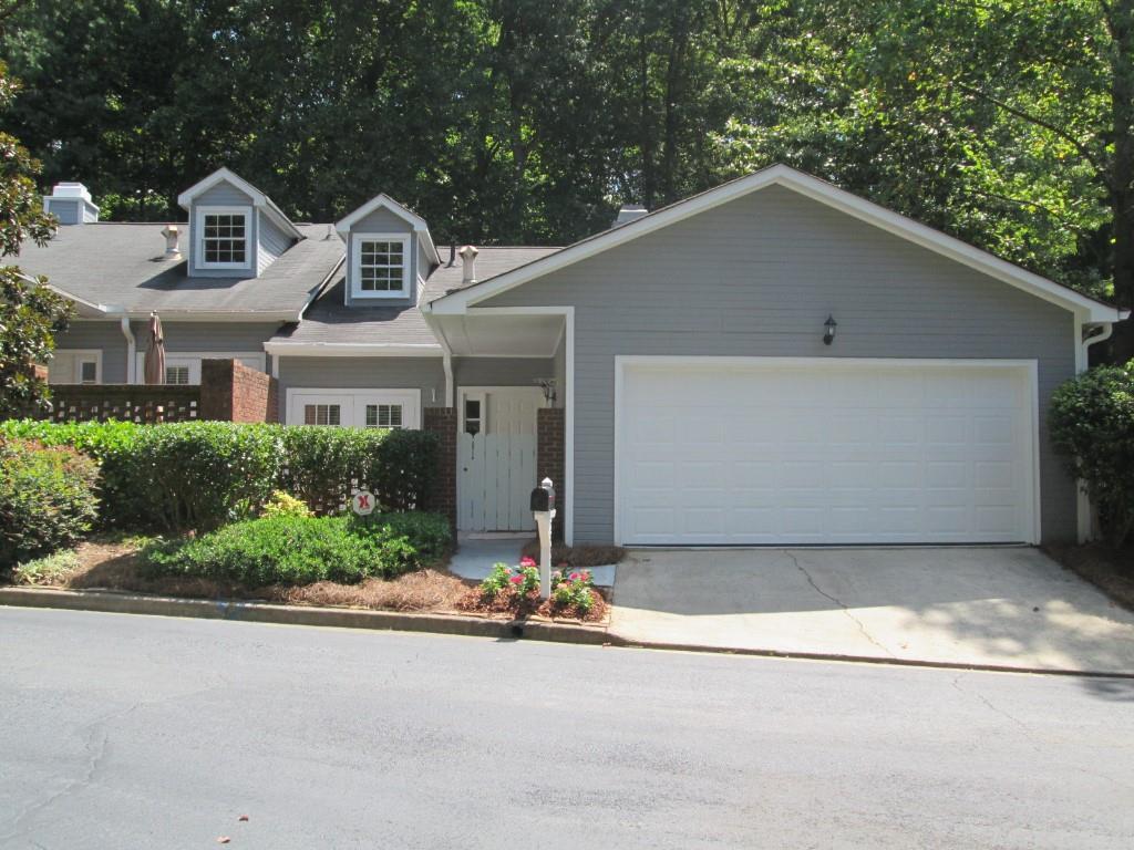 2992 Crosswycke Forest Dr., Brookhaven, GA 30319