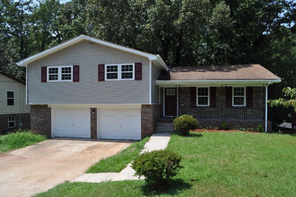 2386 Crestdale Cir., Atlanta, GA 30316