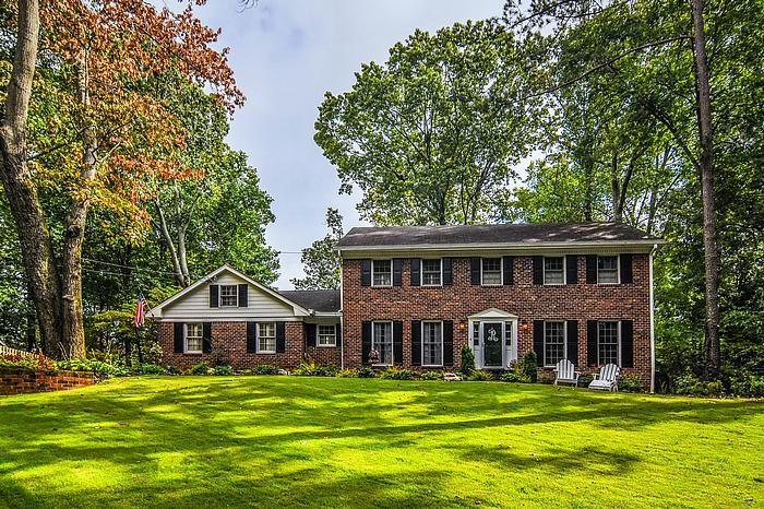 2284 N Peachtree Ct., Dunwoody, GA 30338