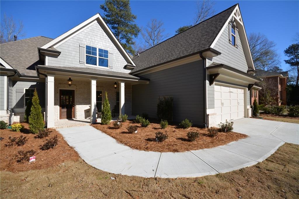 1660 Kings Down Cir., Dunwoody, GA 30338