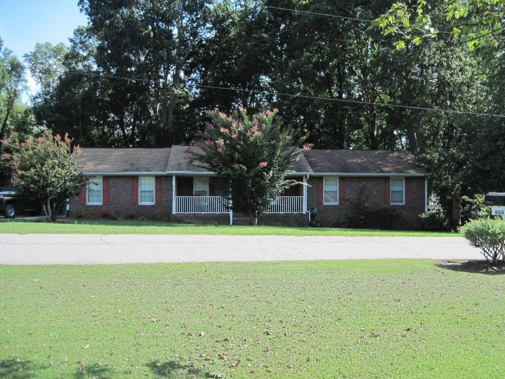 4203 Walnut Cir., Flowery Branch, GA 30542