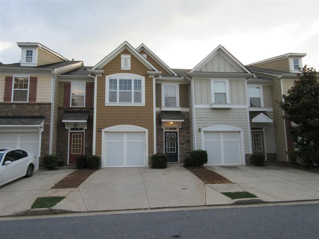 1943 Lakeshore Overlook Cir., Kennesaw, GA 30152