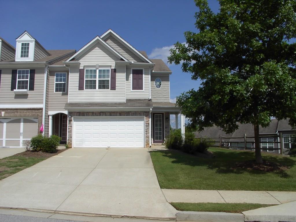 942 Pierce Ivy Ct., Lawrenceville, GA 30043