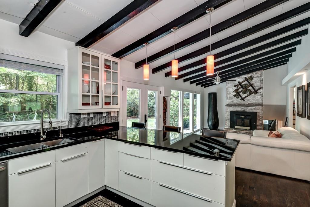 3085 W Andrews Dr., Atlanta, GA 30305