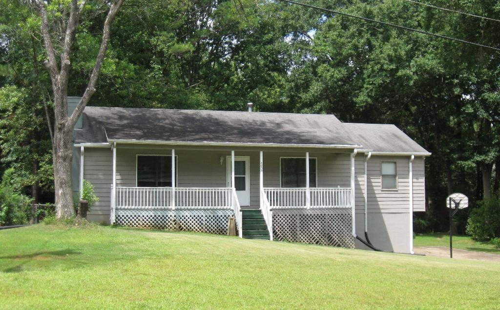 4035 Thames Dr., Kennesaw, GA 30144