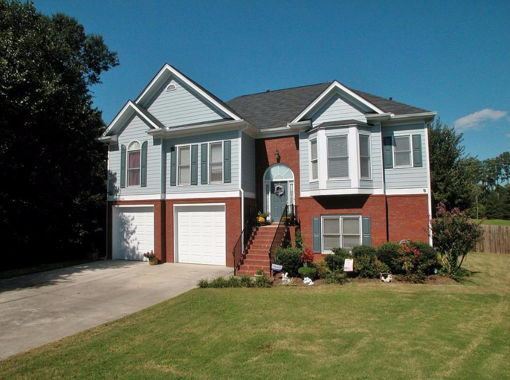 3855 Brushy Wood Ct., Loganville, GA 30052