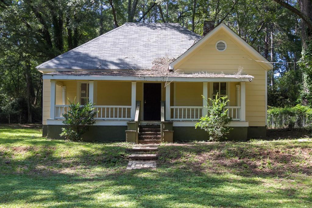 327 Bold Springs Ave., Monroe, GA 30655