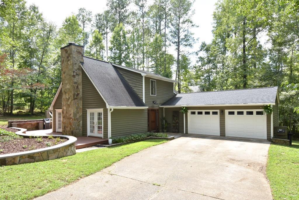 1150 Pine Grove Pointe Dr., Roswell, GA 30075