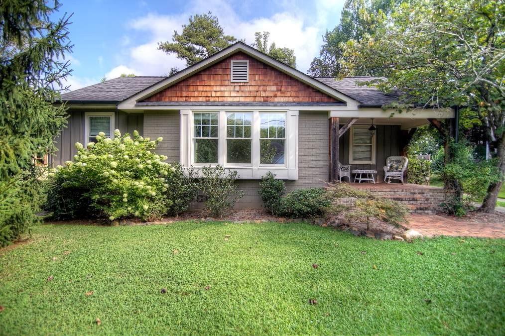 398 Cascade Dr., Marietta, GA 30064