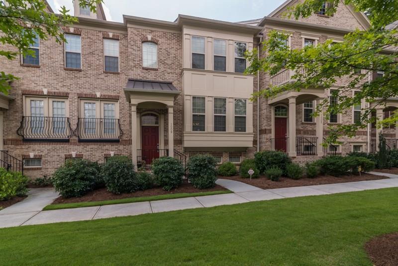 1009 E Paces Ln., Atlanta, GA 30326