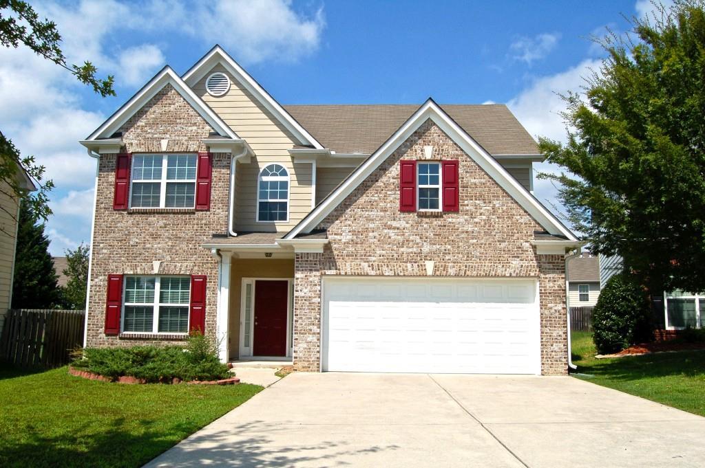 1265 Leisure Lake Dr., Lawrenceville, GA 30044