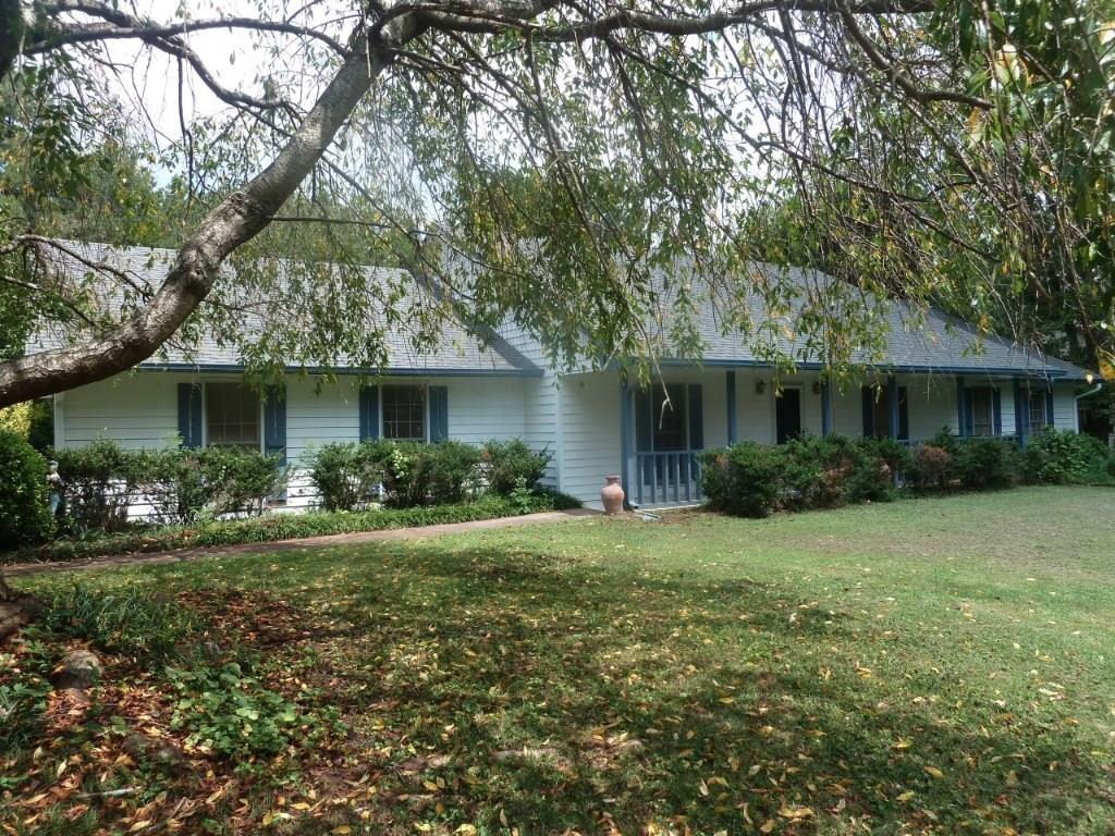 290 Walnutwood Tr., Roswell, GA 30075