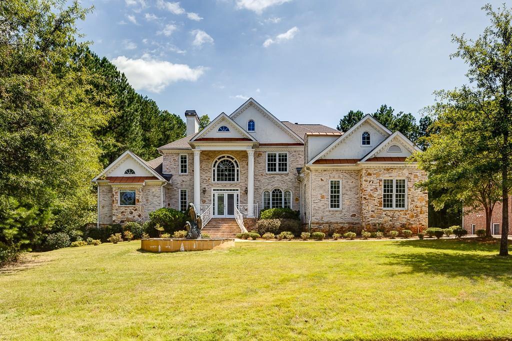 327 Chase Ln., Marietta, GA 30068