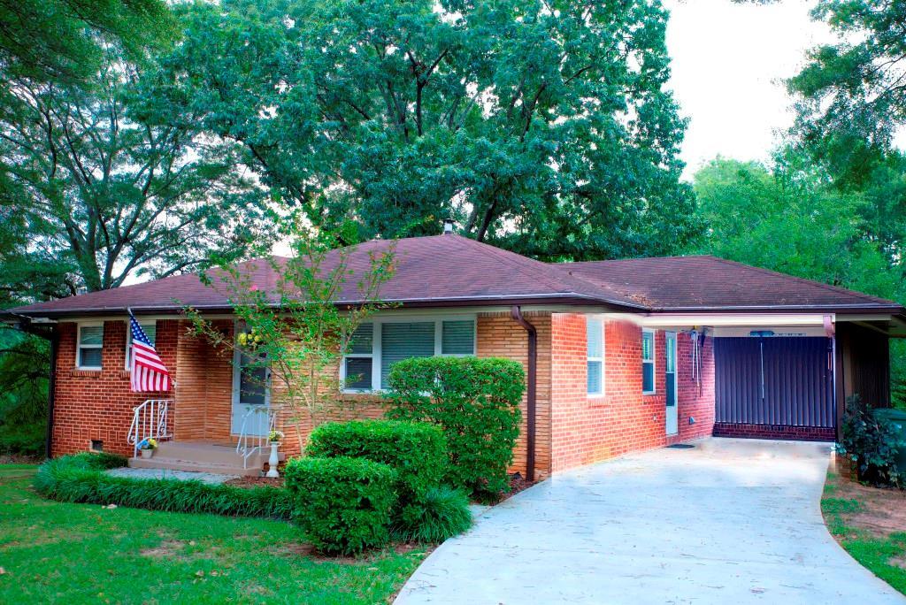 992 Shirley St., Smyrna, GA 30082