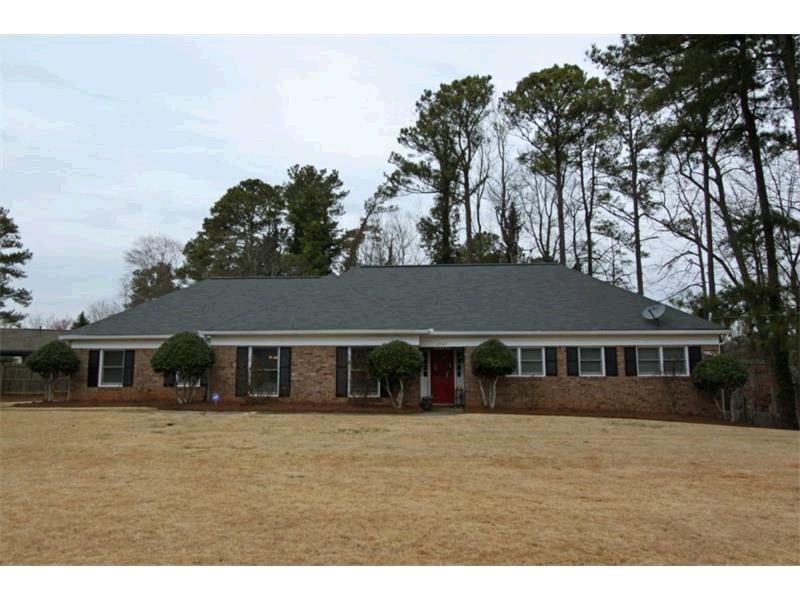 2747 Jo Beth Dr., Lawrenceville, GA 30044