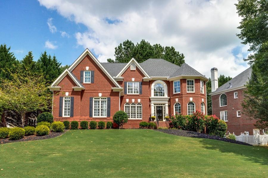 725 Rose Creek Cir., Johns Creek, GA 30097