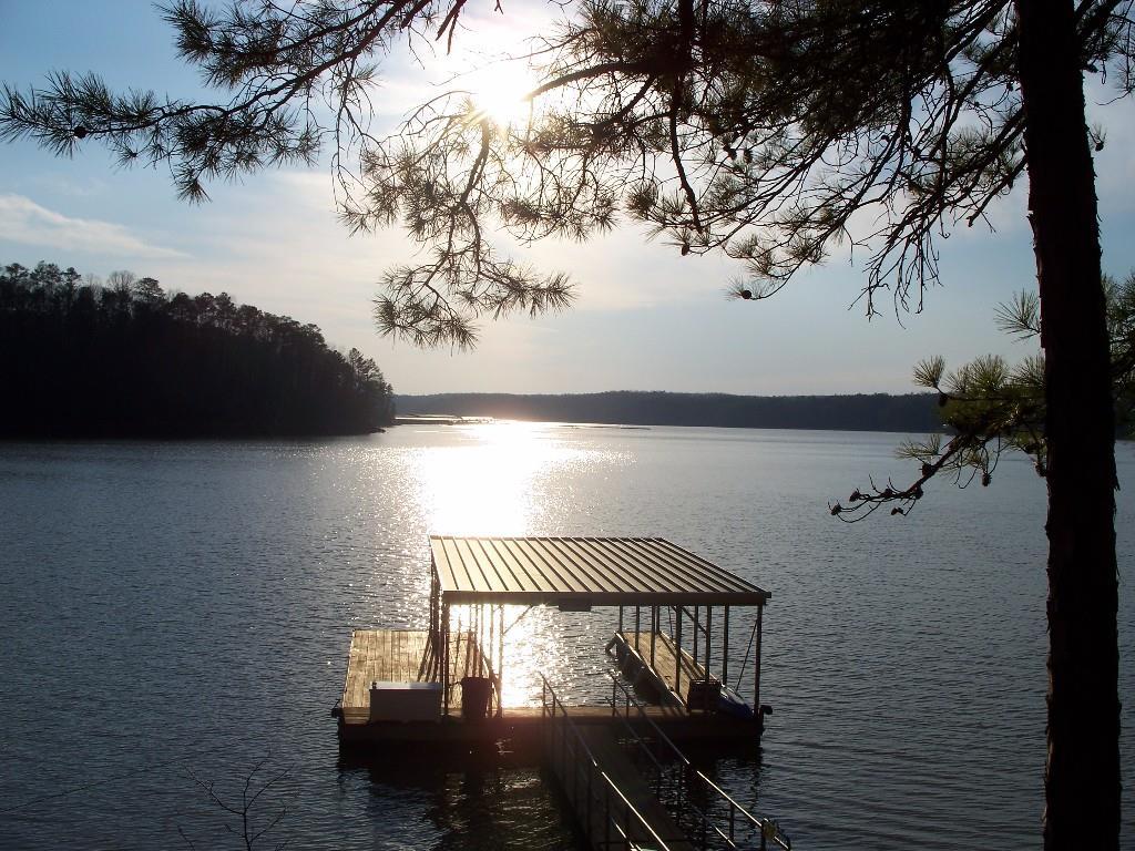 504 Allatoona Hills Dr., Woodstock, GA 30189