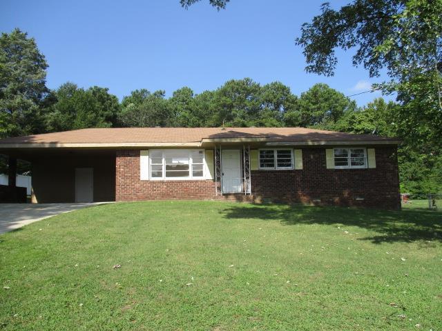 807 Mckenney Ln., Douglasville, GA 30134