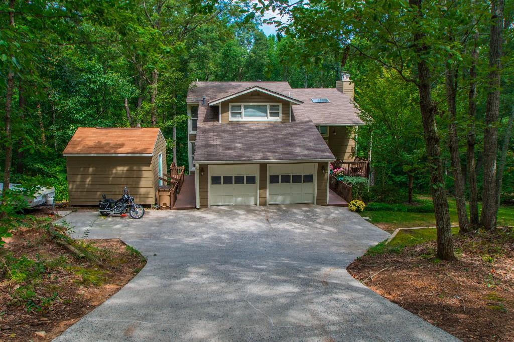 2060 Honeysuckle Dr., Cumming, GA 30040