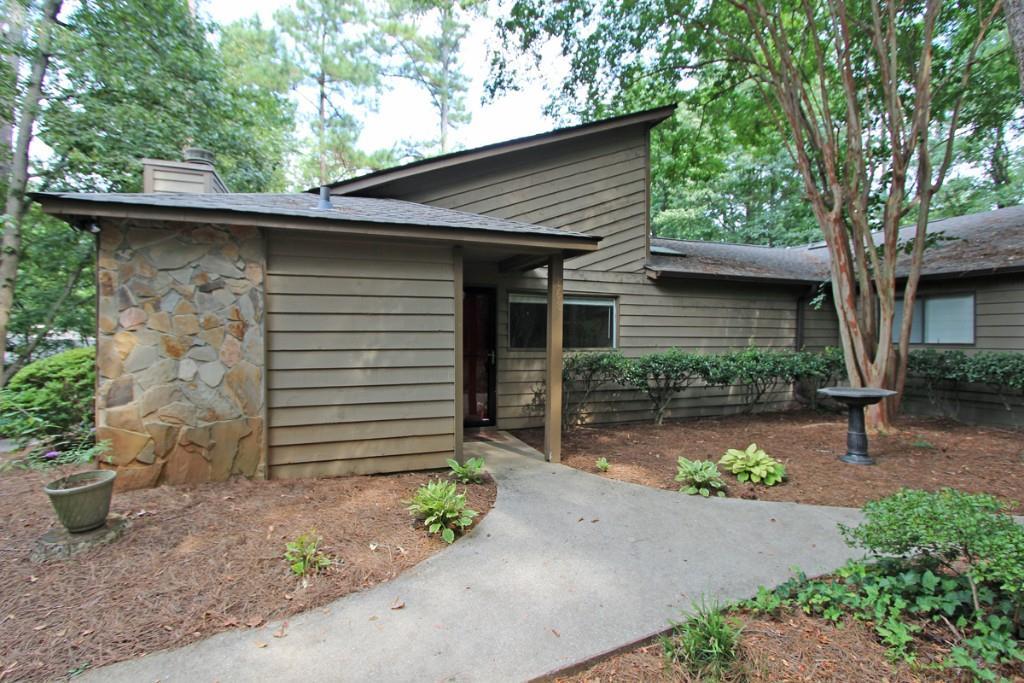 868 Bonnie Glen Dr., Marietta, GA 30067