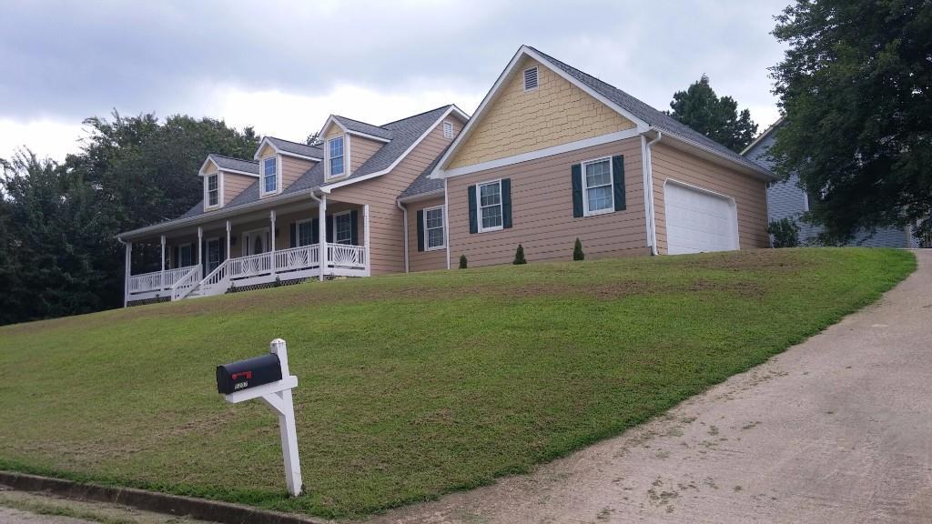 5207 St Charles Pl., Douglasville, GA 30135