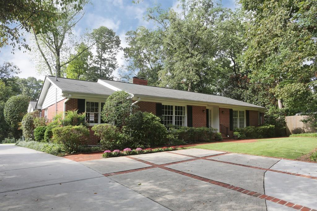 535 Timber Valley Rd., Atlanta, GA 30342