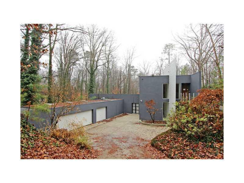 535 Forest Hills Dr., Atlanta, GA 30342