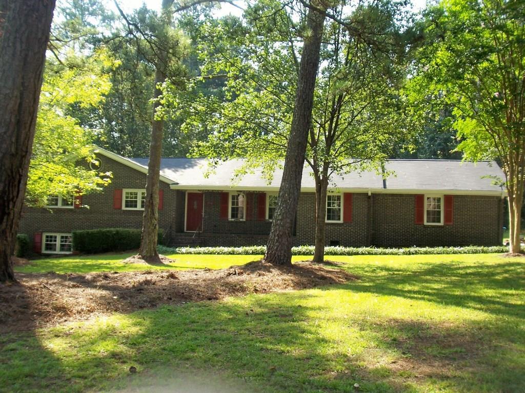 2836 Lanier Dr., Snellville, GA 30078