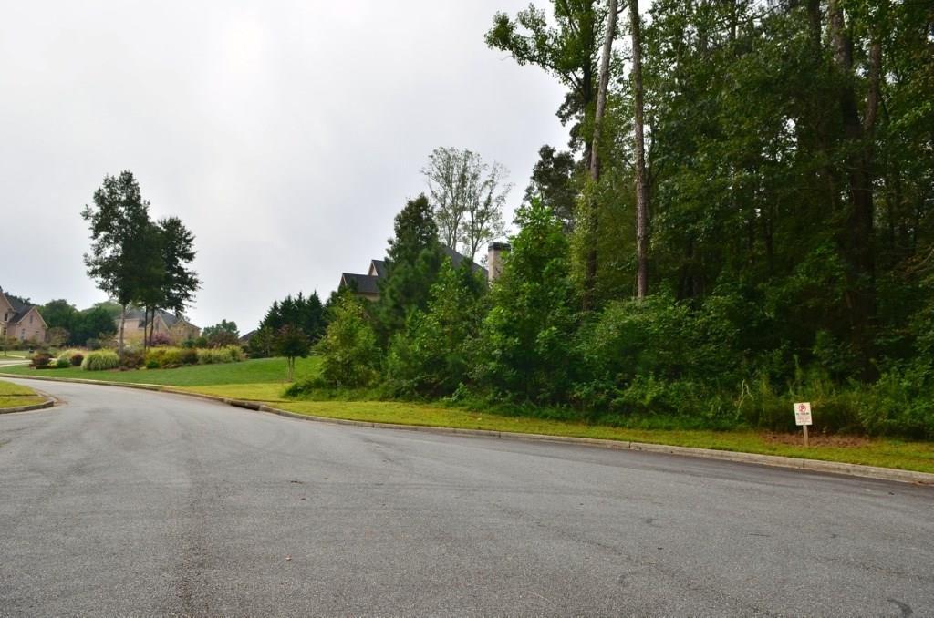 217 Woodridge Pkwy., Canton, GA 30115