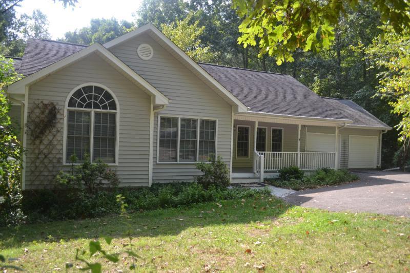 180 Woodland Rd., Canton, GA 30114