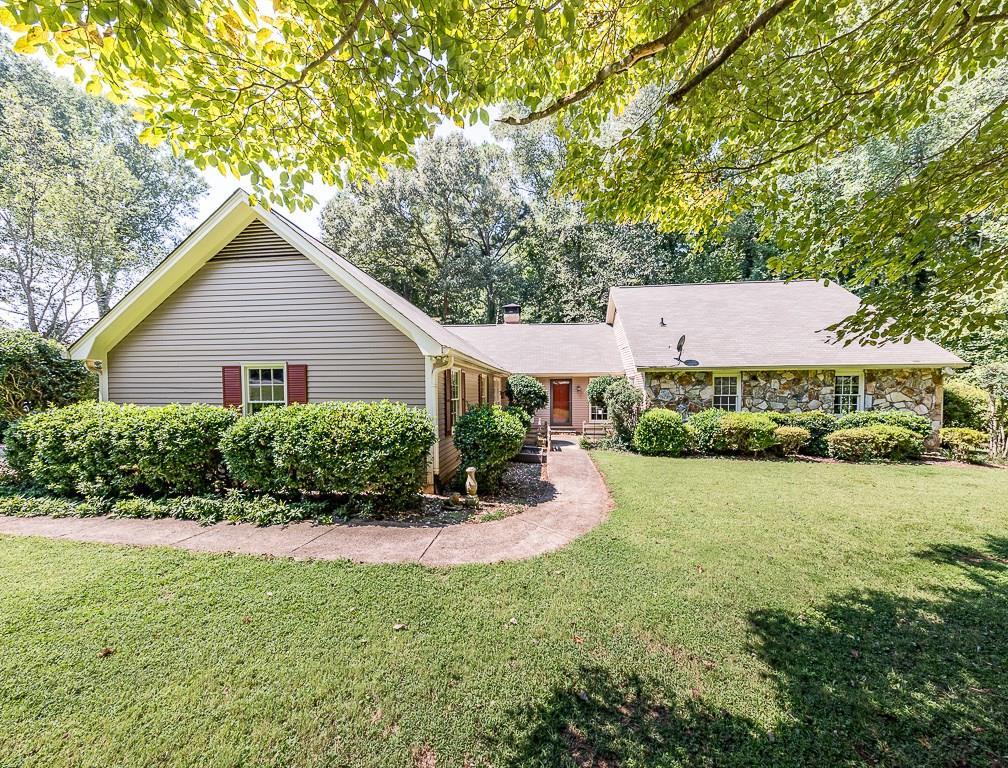 4067 Devonshire Dr., Marietta, GA 30066