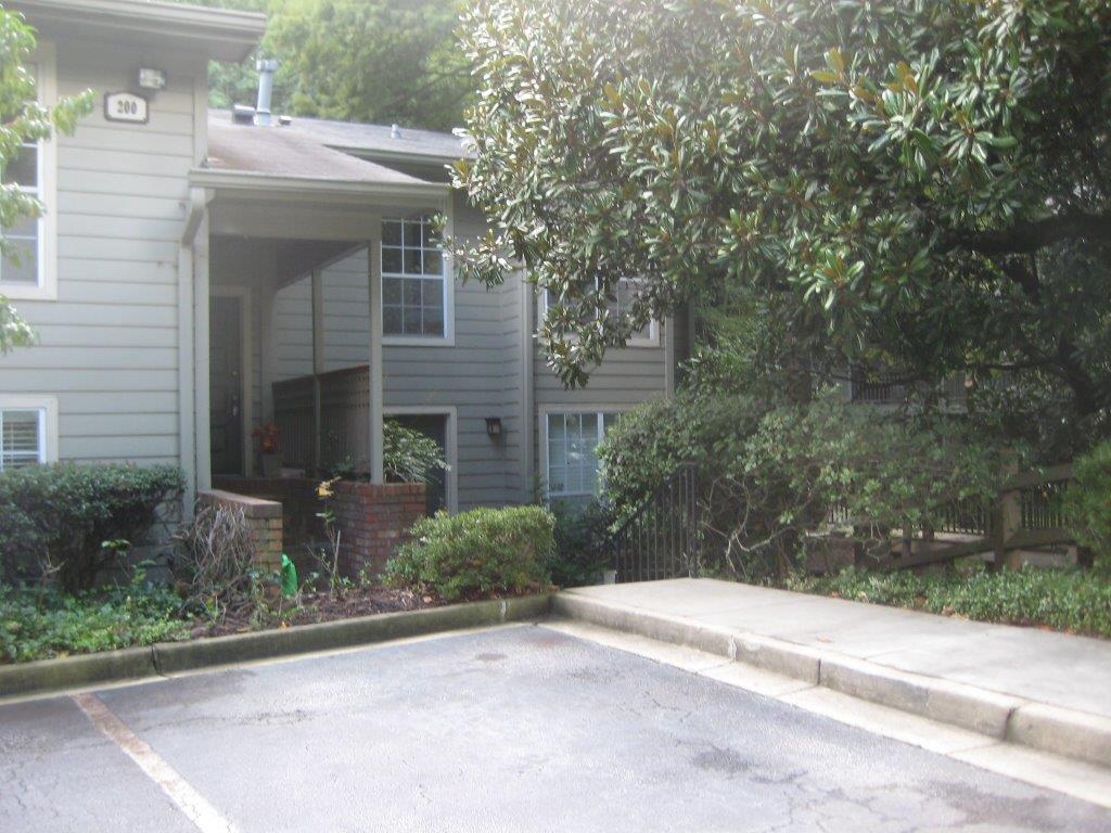 2901 NE Lenox Way #207, Atlanta, GA 30324
