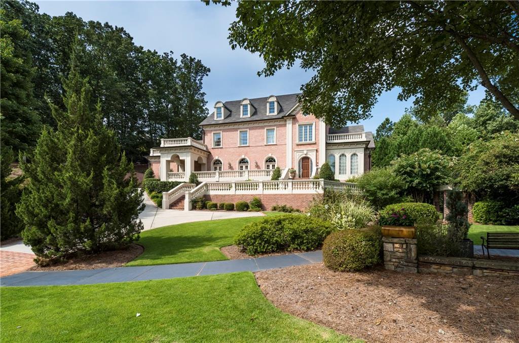 5620 Claire Rose Ln., Sandy Springs, GA 30327