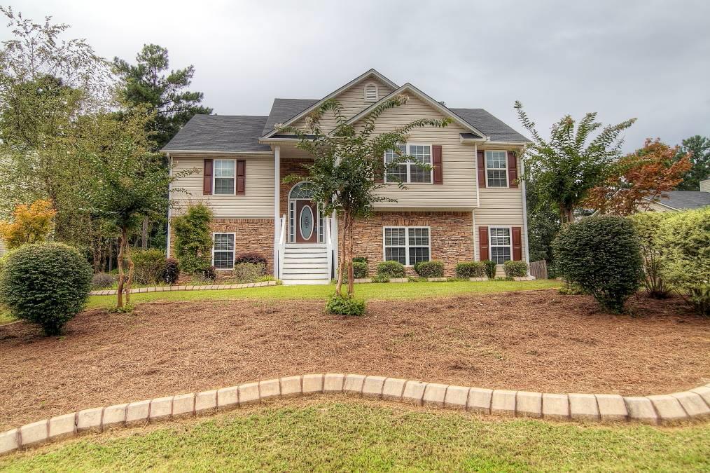 88 Sugar Mill Dr., Dallas, GA 30157