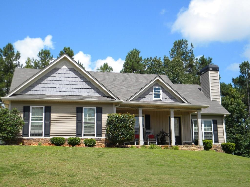 406 Willow Springs Dr., Dallas, GA 30132