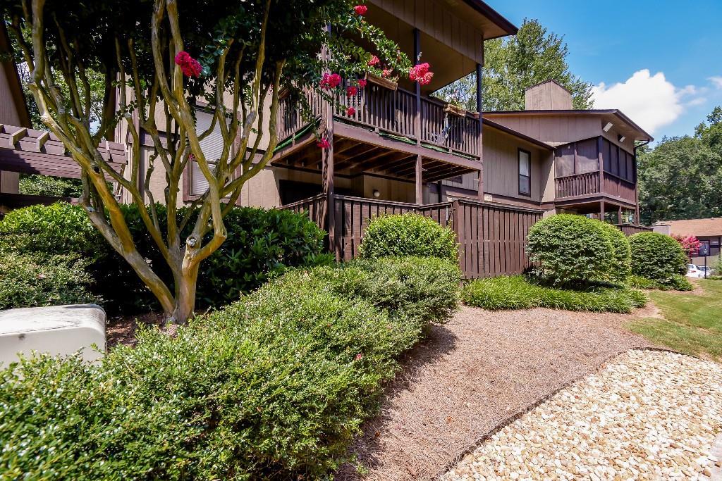 403 River Run Dr., Sandy Springs, GA 30350