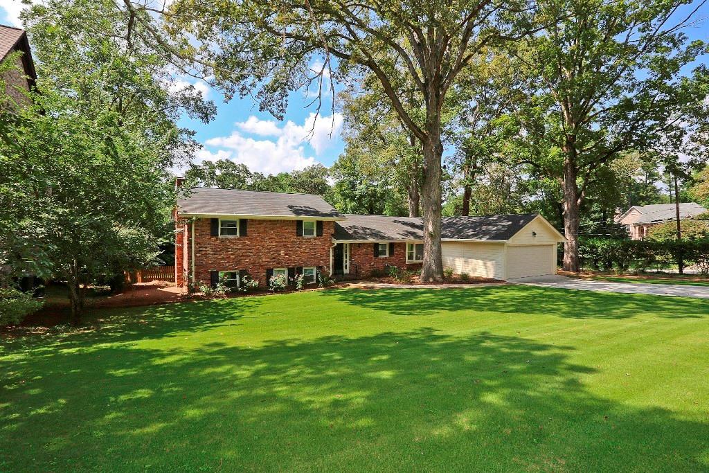 1764 Moonstone Ct., Decatur, GA 30033