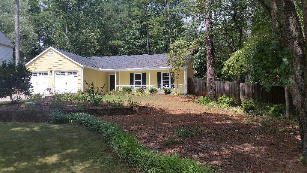 1004 Riverstone Ct., Woodstock, GA 30188