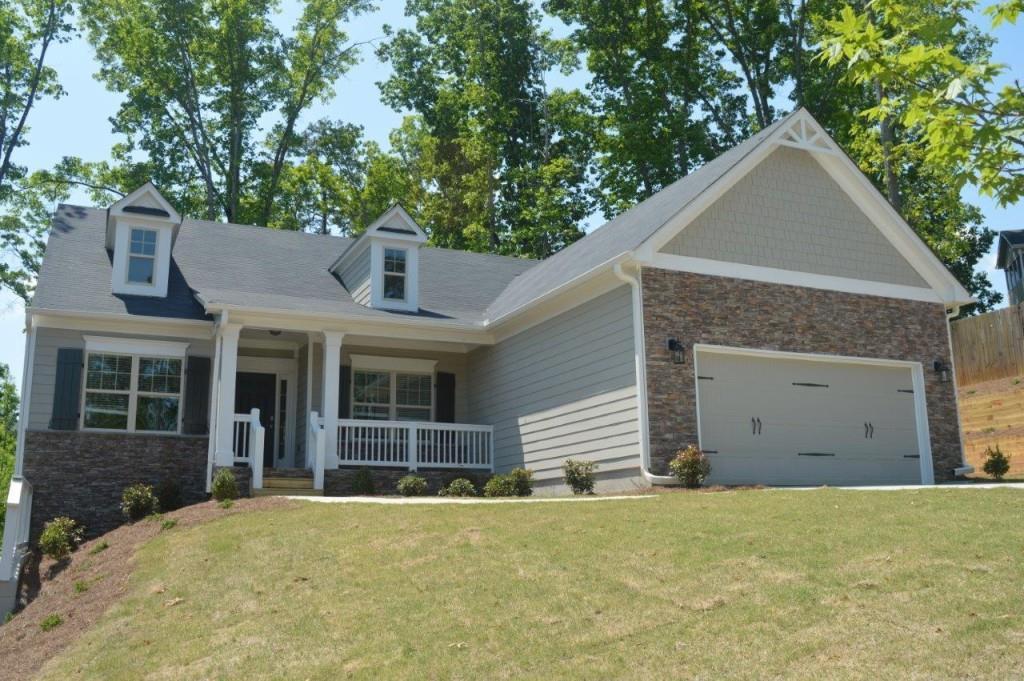 577 Oak Glen Dr., Dallas, GA 30132